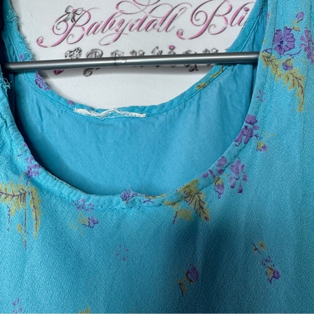 Dress vintage floral purple blue flowers ruffle tiered bottom flowy cottagecore - Picture 6 of 7